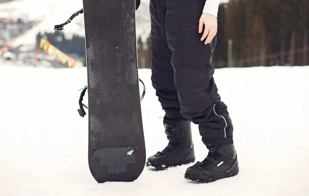 How to Assess Used vs. New Sale Ski Boots by Shell Degradation?