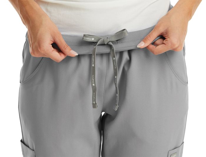 How Many Pockets Do You Need on Scrub Pant?