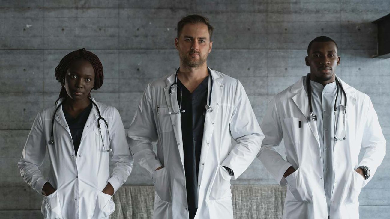Why The Best Medical Scrub Pants And Tops Are Essential For Long Shifts For Health Workers on thevocalpoint