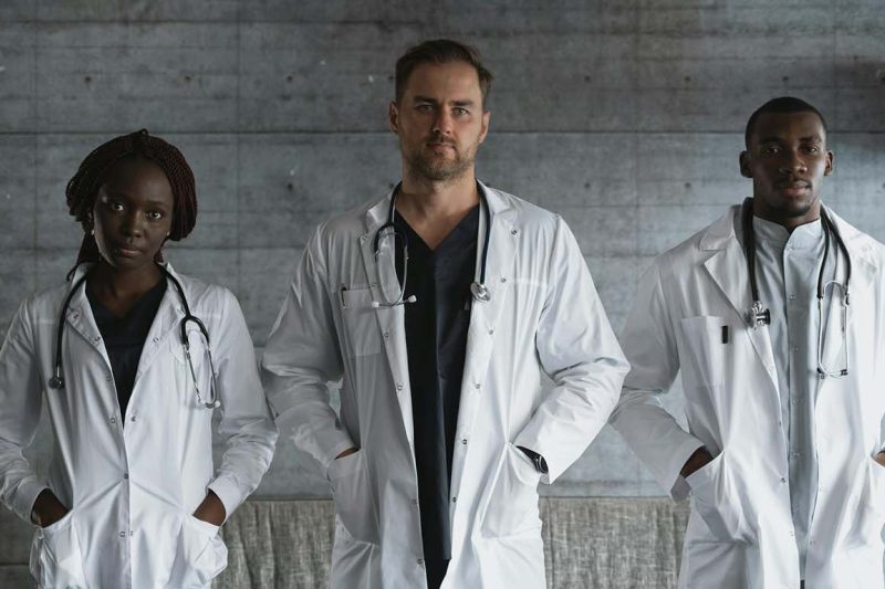 Why The Best Medical Scrub Pants And Tops Are Essential For Long Shifts For Health Workers